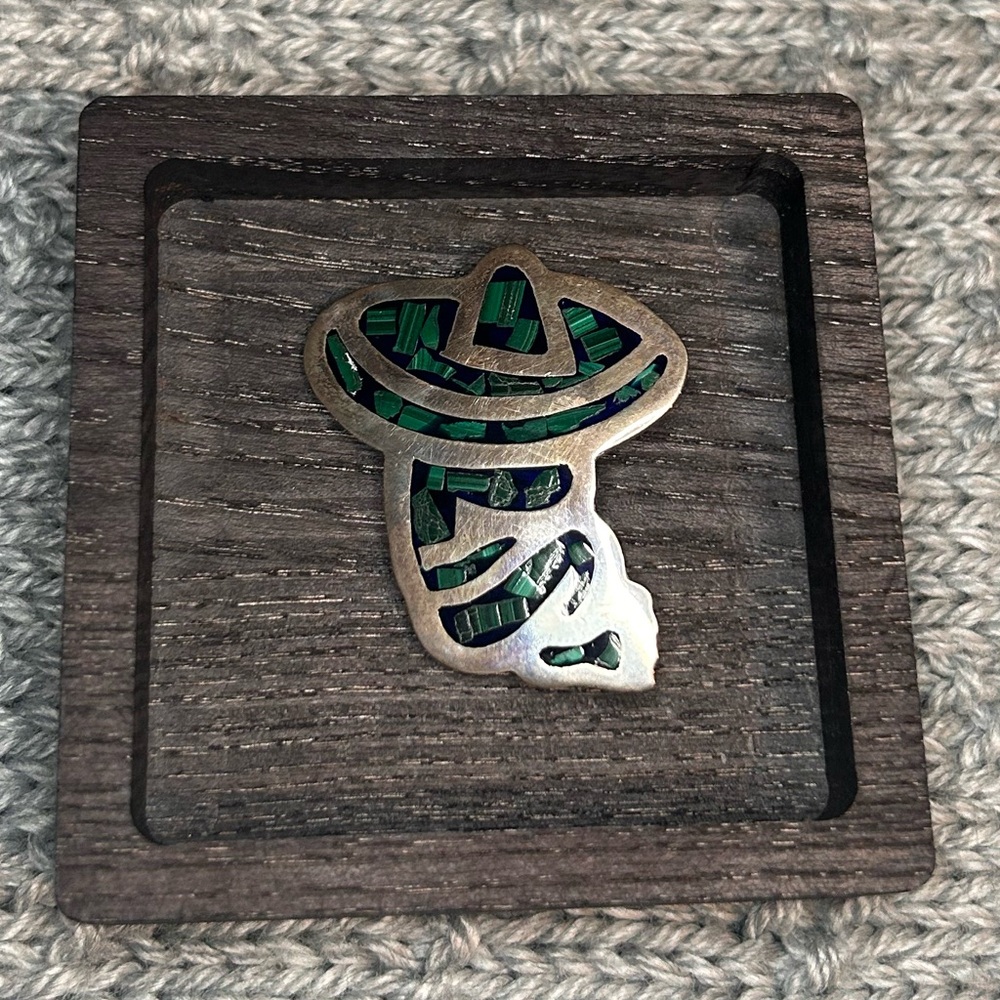 Sterling Silver Malachite Mix Sombrero Man Brooch